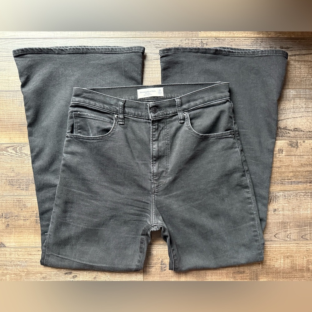 Abercrombie & Fitch The Flare Ultra High Rise 30/10xs - Picture 6 of 7